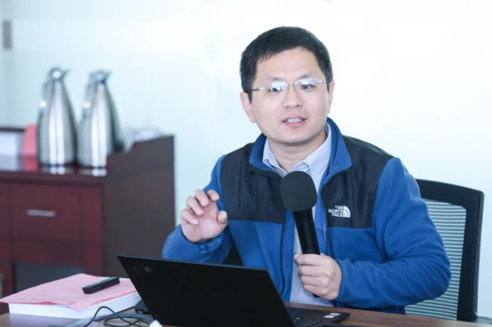 2024年度中央引導(dǎo)地方科技發(fā)展資金、泰安市“雙十工程”項(xiàng)目啟動(dòng)會(huì)在山東康盛醫(yī)療器械股份有限公司成功舉辦